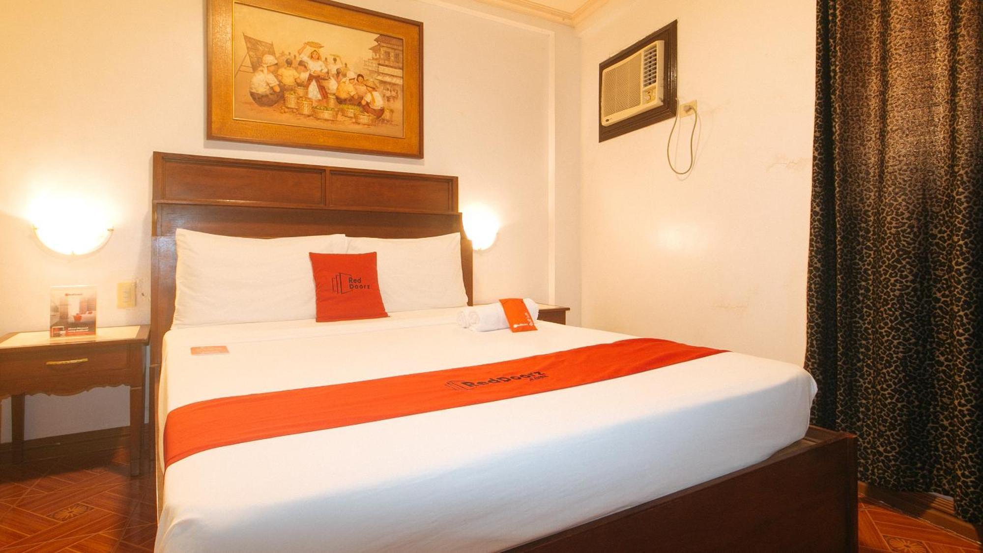 Reddoorz At La Casa Guesthouse Former Reddoorz At Tamarind Street Angeles City Eksteriør bilde