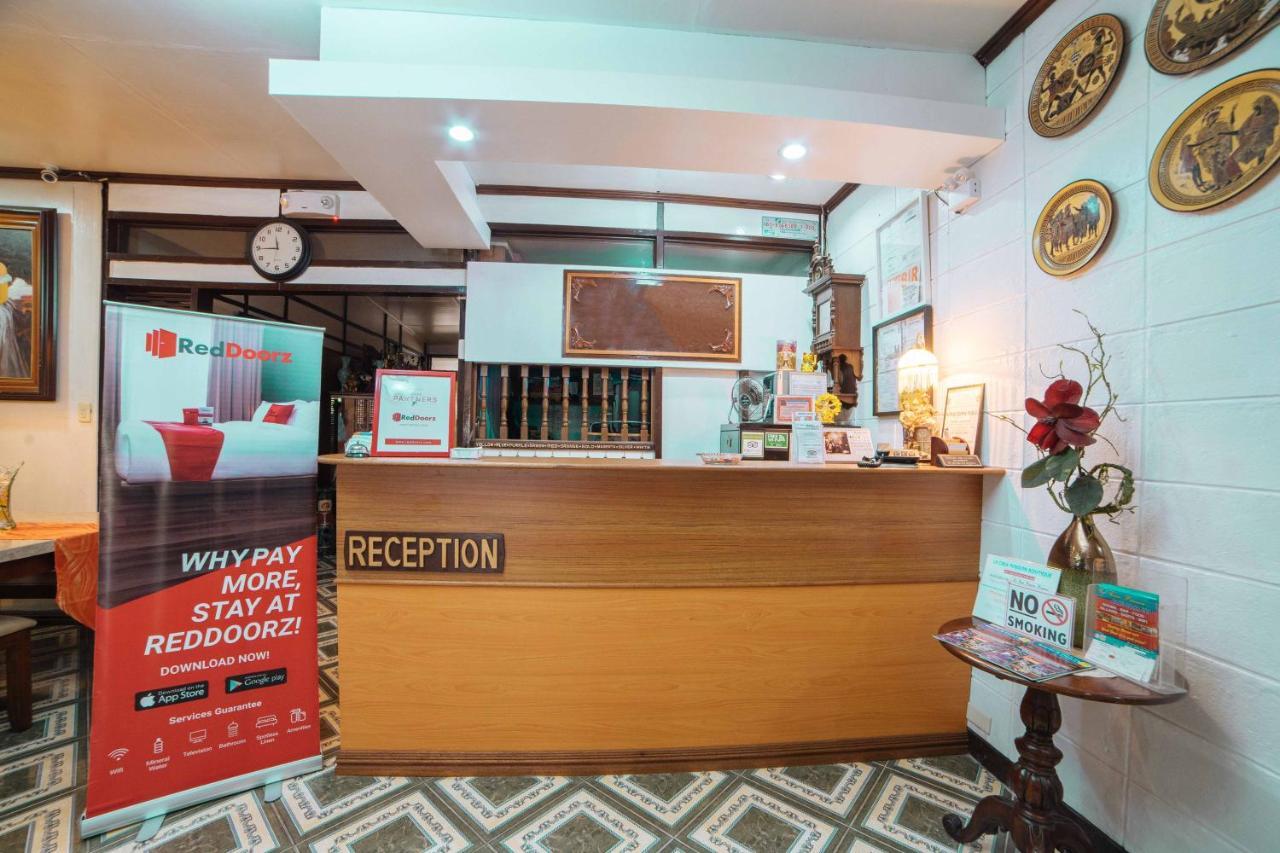 Reddoorz At La Casa Guesthouse Former Reddoorz At Tamarind Street Angeles City Eksteriør bilde