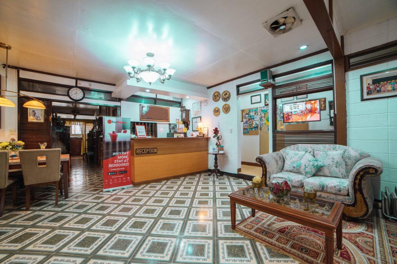 Reddoorz At La Casa Guesthouse Former Reddoorz At Tamarind Street Angeles City Eksteriør bilde